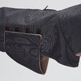 Indlæs billede i gallerifremviser, Cloud7 Hundefrakke Brooklyn Graphite - MyDreamPet