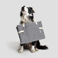Indlæs billede i gallerifremviser, Cloud7 Rejsetæppe Tweed Grey - MyDreamPet