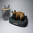 Indlæs billede i gallerifremviser, Labbvenn Hundeseng Møvik Bed Mørk Grå - MyDreamPet
